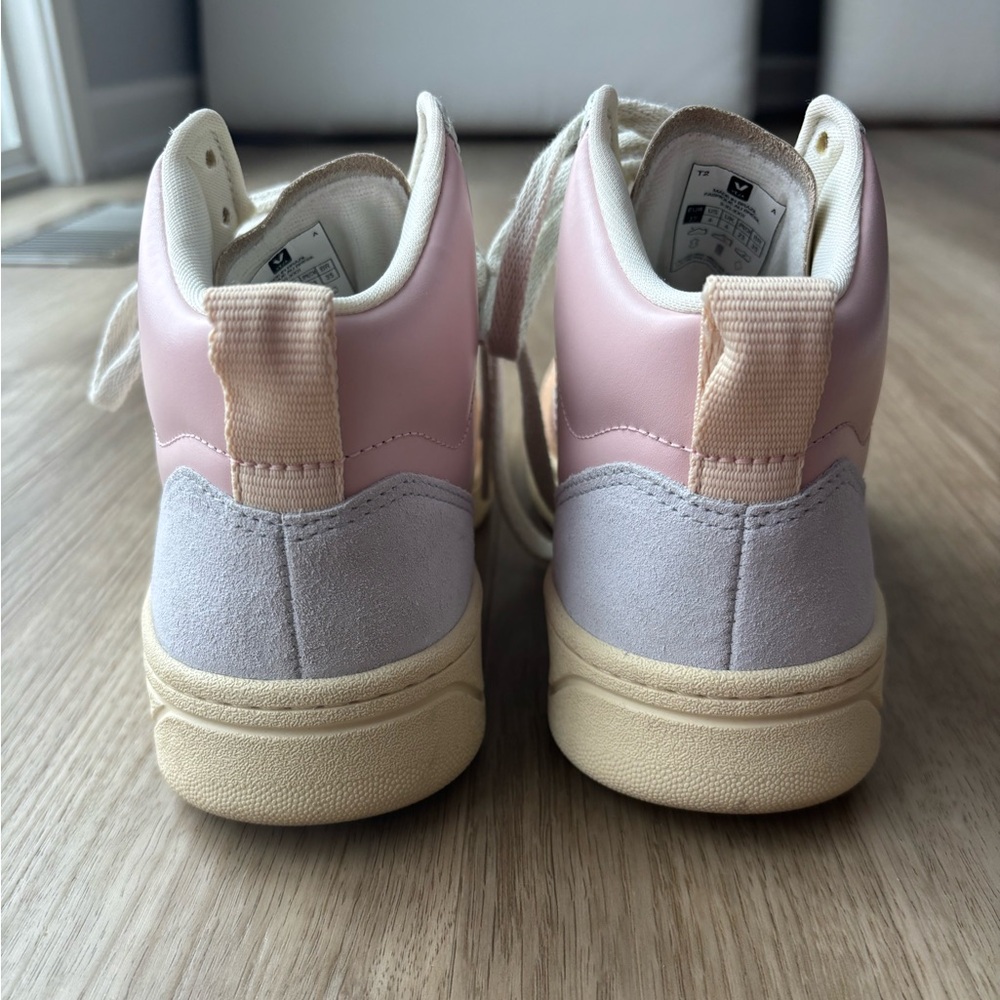 Veja V-15 leather high top pastel pink yellow “petal” excellent condition - Picture 3 of 6